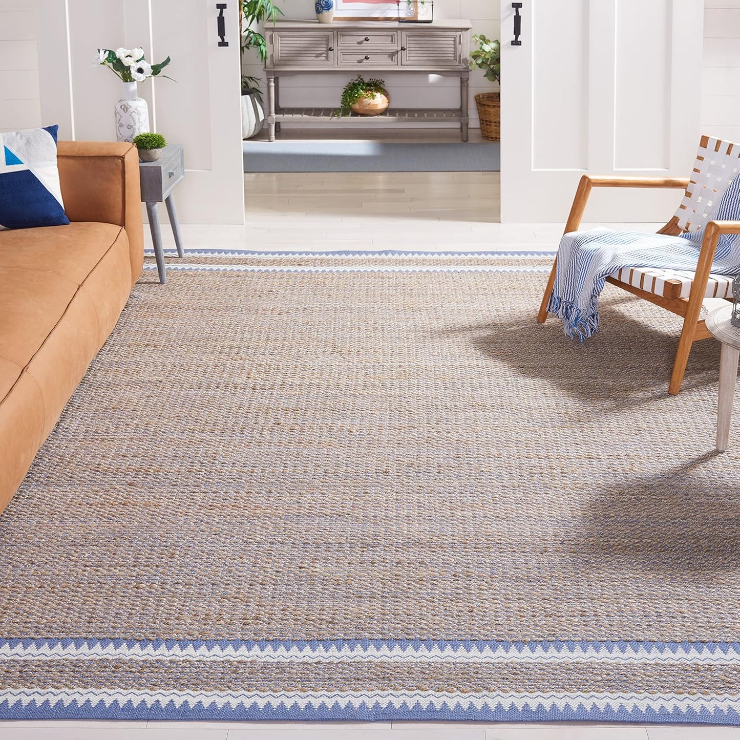 SAFAVIEH Area Rug 8x10 - Natural Fiber Collection - Large - Natural & Black, Handmade Jute, Boho Farmhouse Style, Ideal for Living Room, Bedroom, Dining Space (NF874B)